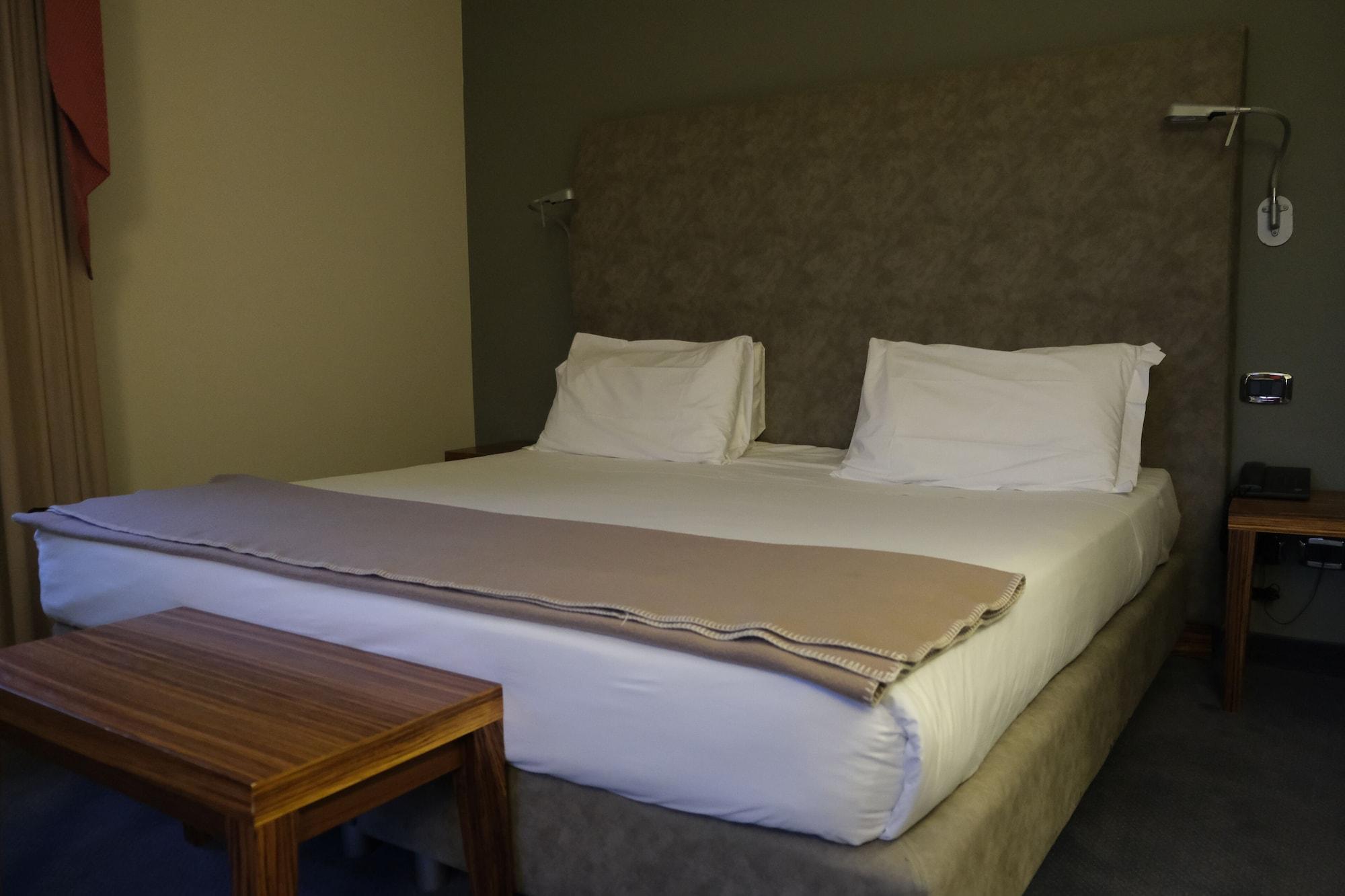 Settecento Hotel Presezzo Ngoại thất bức ảnh
