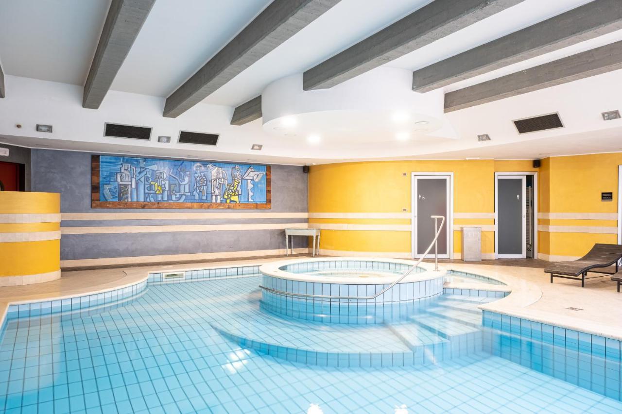 Settecento Hotel Presezzo Ngoại thất bức ảnh